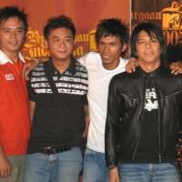 Peterpan Batal Manggung di Senayan